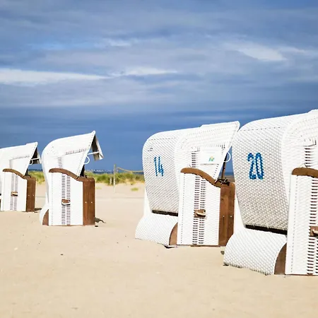 Renove Avec Balcon Et Wifi A - Fr-1-788-62 Apartment Cabourg